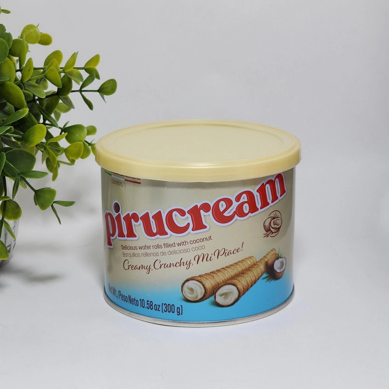 Pirucream Coconut Cream Filled Rolled Wafers – 10.59 oz (300 g)