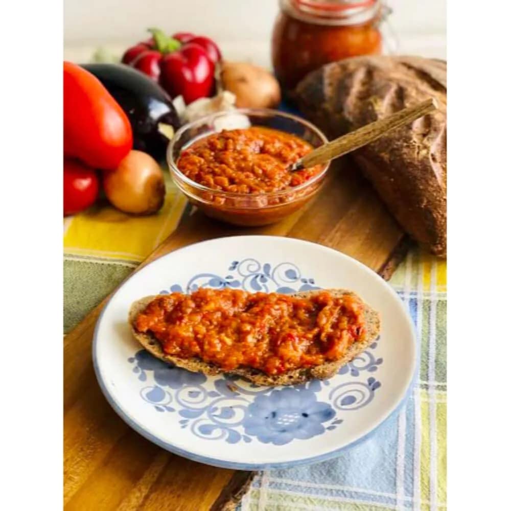 Raureni Romanian Zacusca Spicy – Traditional Vegetable Spread, 300g